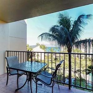 Shores 647 Holiday home